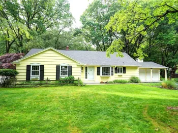 Property at 202 Nob Hl, Irondequoit, NY 14617