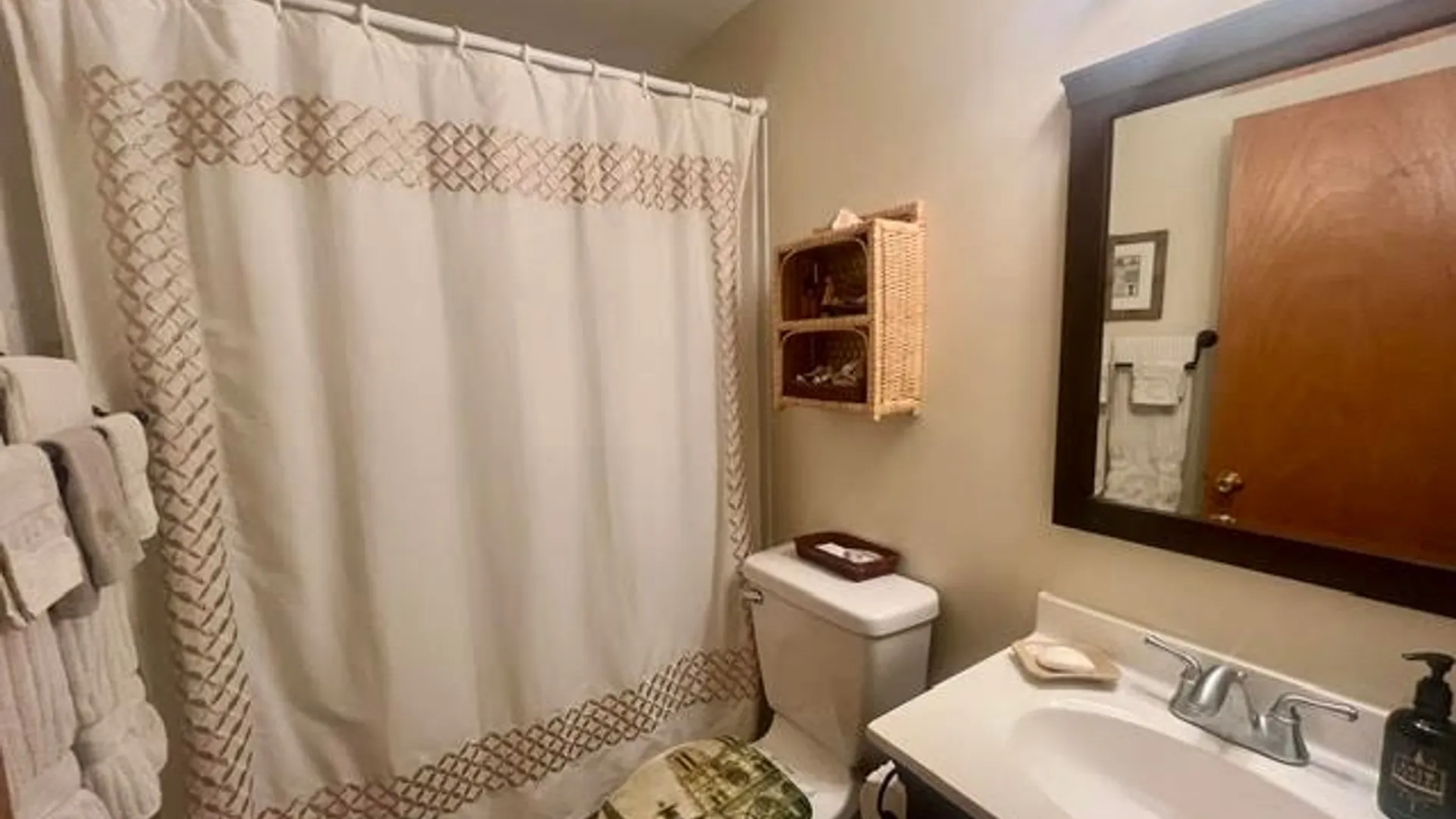 Property at 4908 Bryn Mawr Drive, Onondaga, NY 13215 14