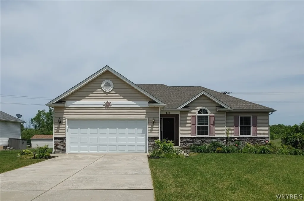 Property at 441 Riverwalk Drive, Lewiston, NY 14174