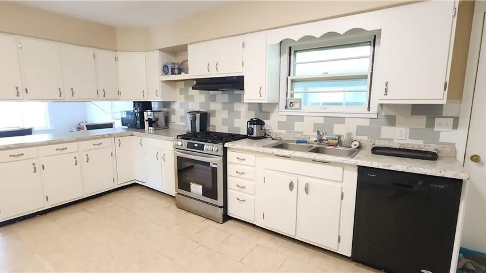Property at 180 Kendall Ave, Ithaca Town, NY 14850 4