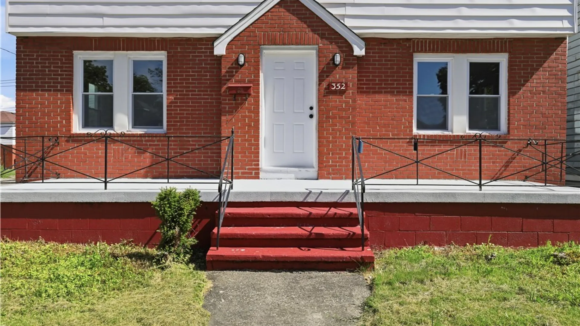 Property at 352 Davidson Avenue, Buffalo, NY 14215 4