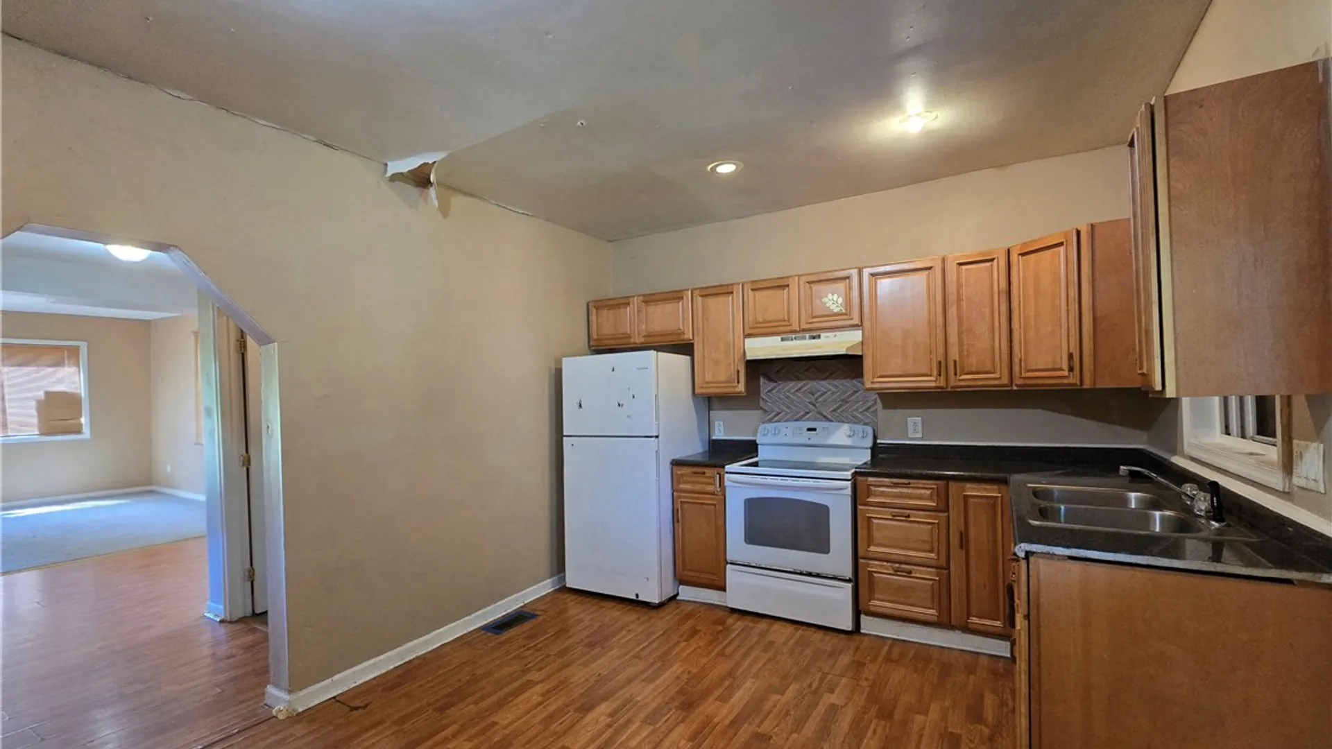 Property at 614 Winsor Avenue, Elmira City, NY 14905 3