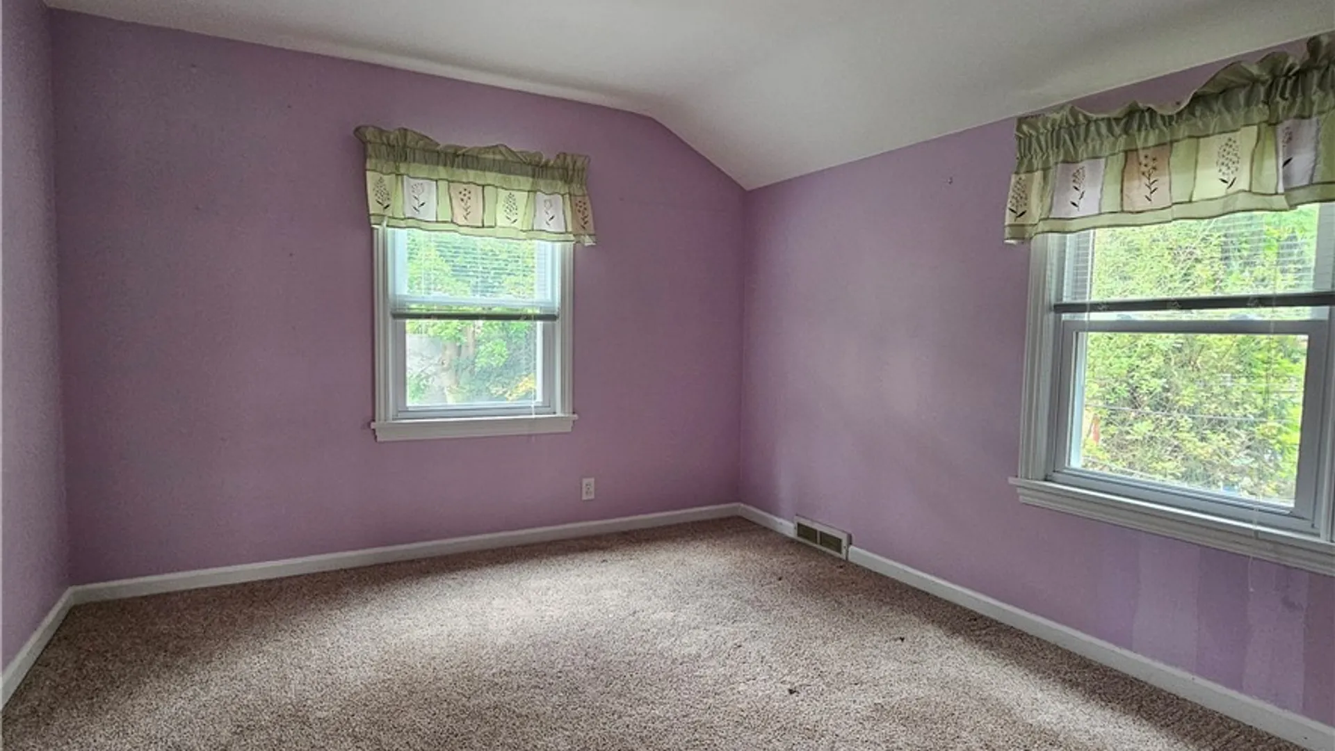 Property at 50 Greenview Drive, Rochester, NY 14620 26