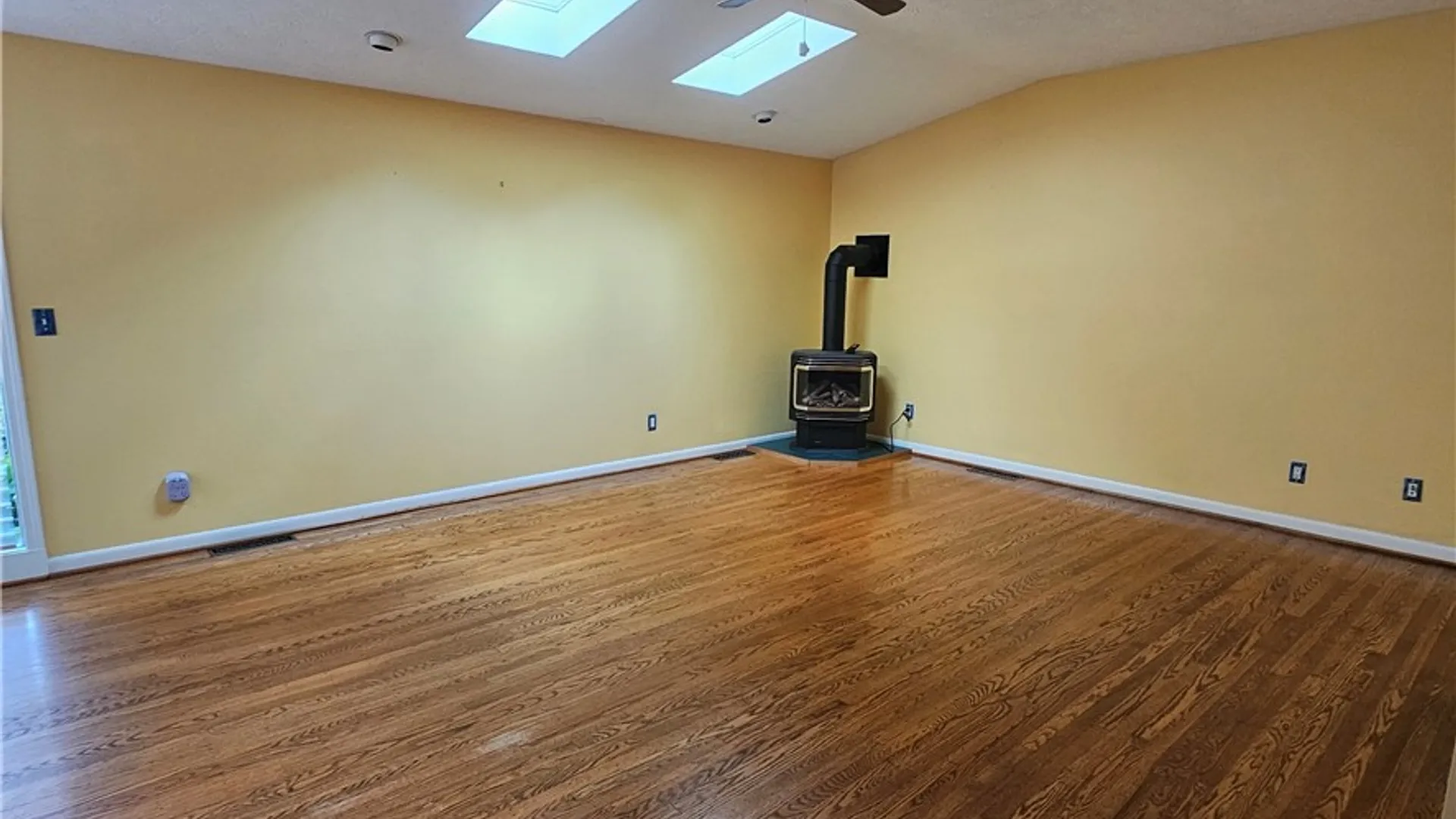 Property at 50 Greenview Drive, Rochester, NY 14620 23