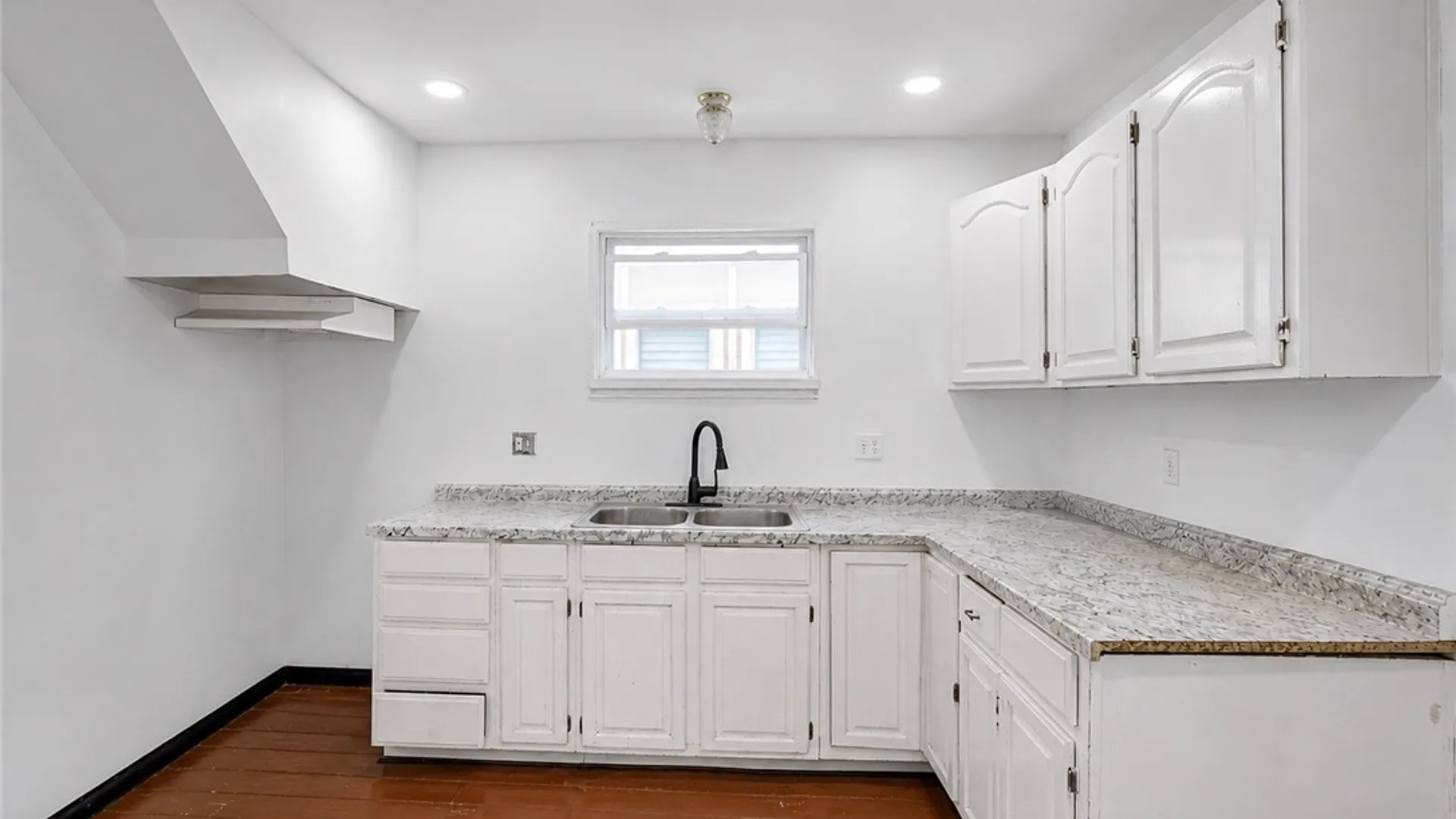 Property at 38 Inter Park Avenue, Buffalo, NY 14211 6