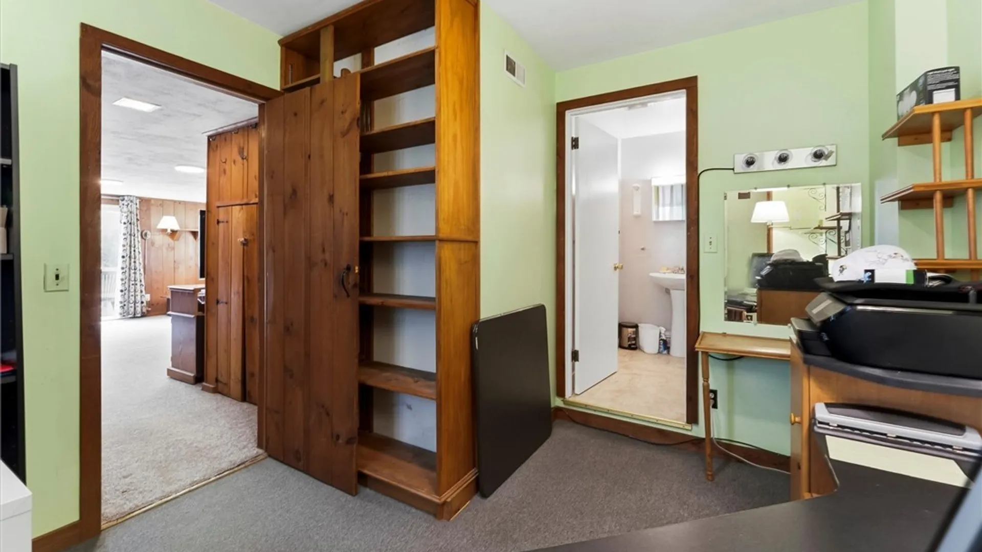 Property at 10 Kelly Avenue, Marcellus, NY 13108 22