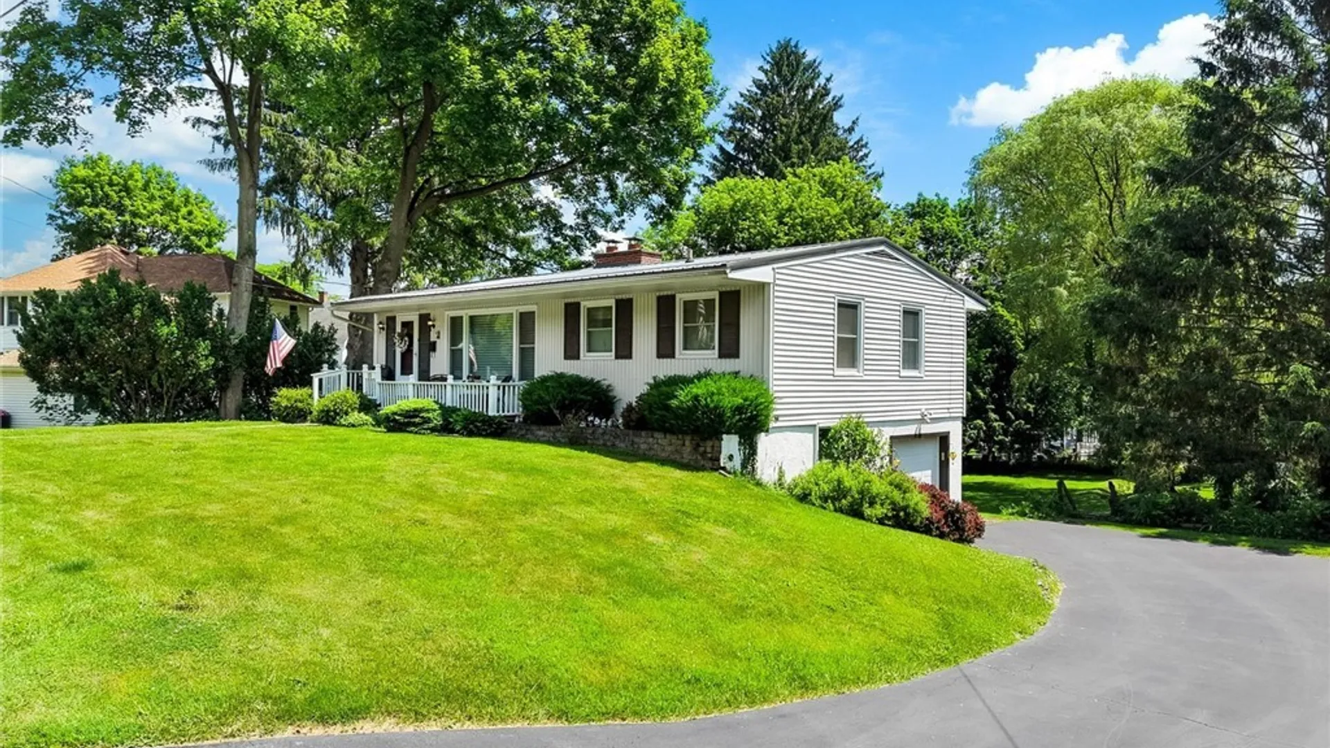 Property at 10 Kelly Avenue, Marcellus, NY 13108 3