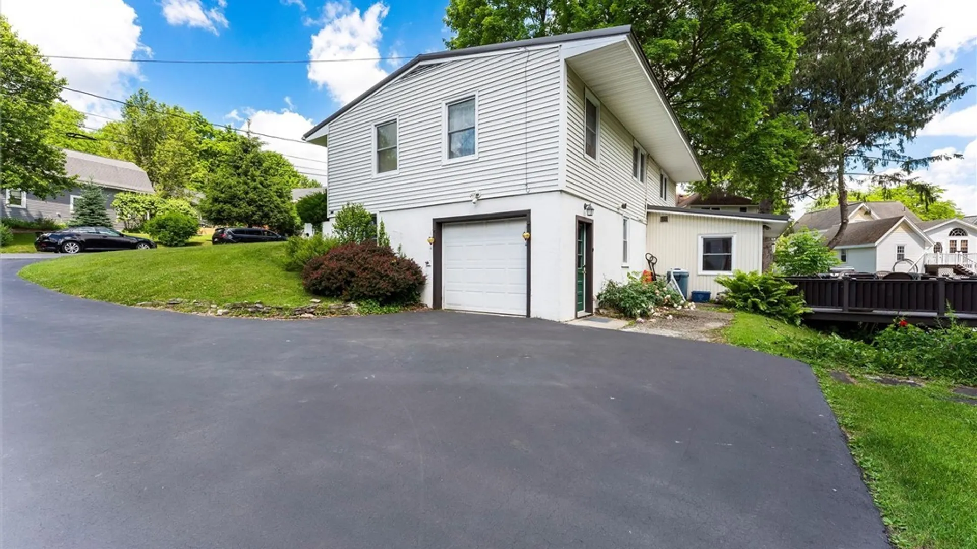 Property at 10 Kelly Avenue, Marcellus, NY 13108 4