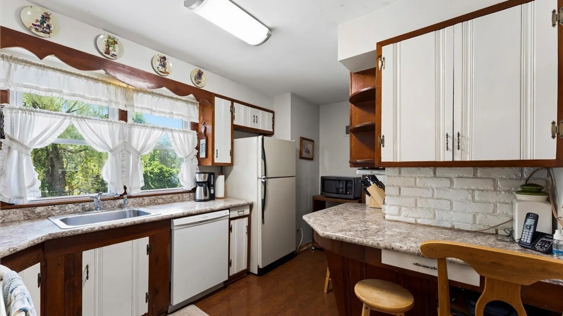 Property at 10 Kelly Avenue, Marcellus, NY 13108 16