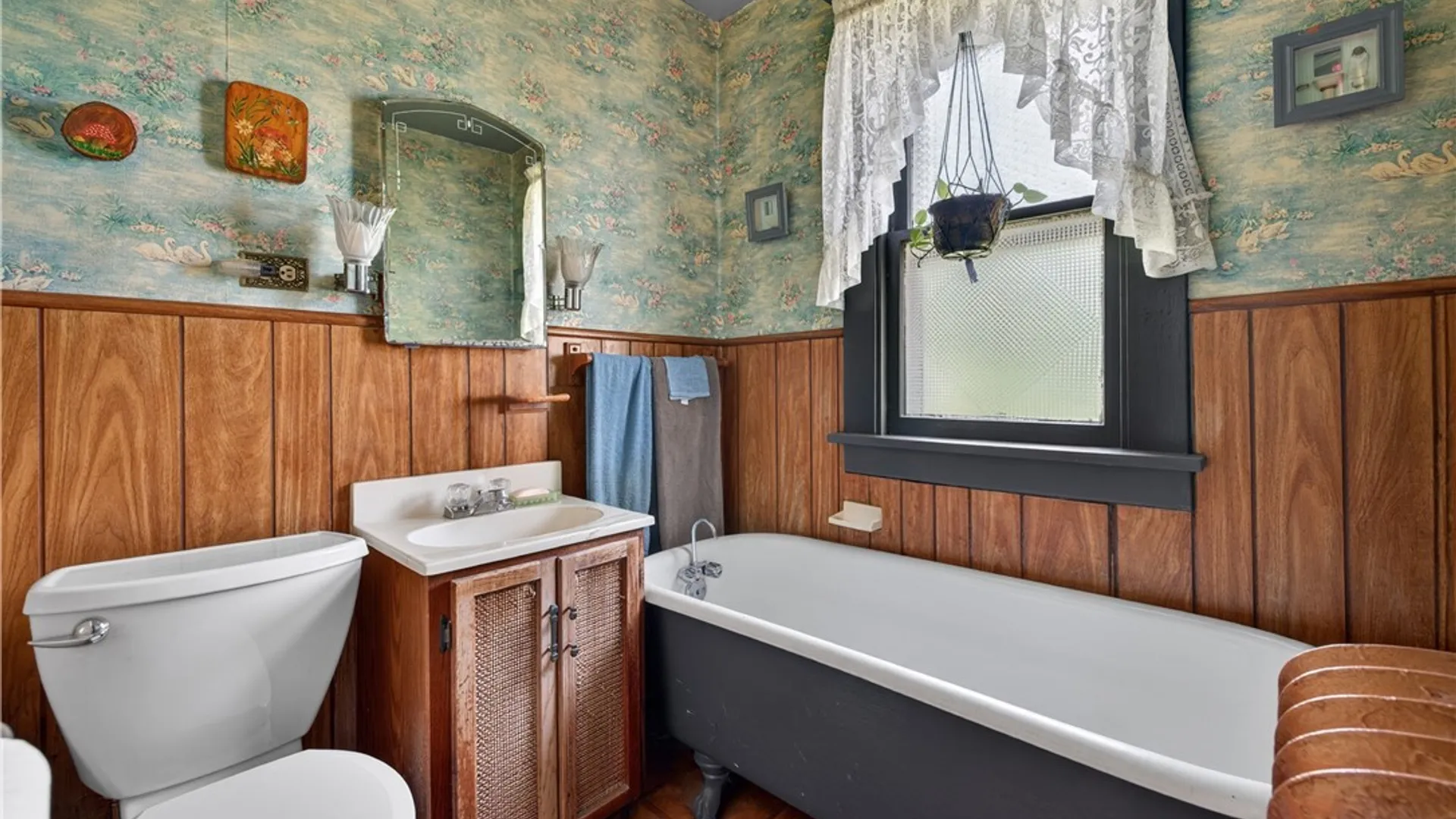 Property at 357 Gold Street, Buffalo, NY 14206 10