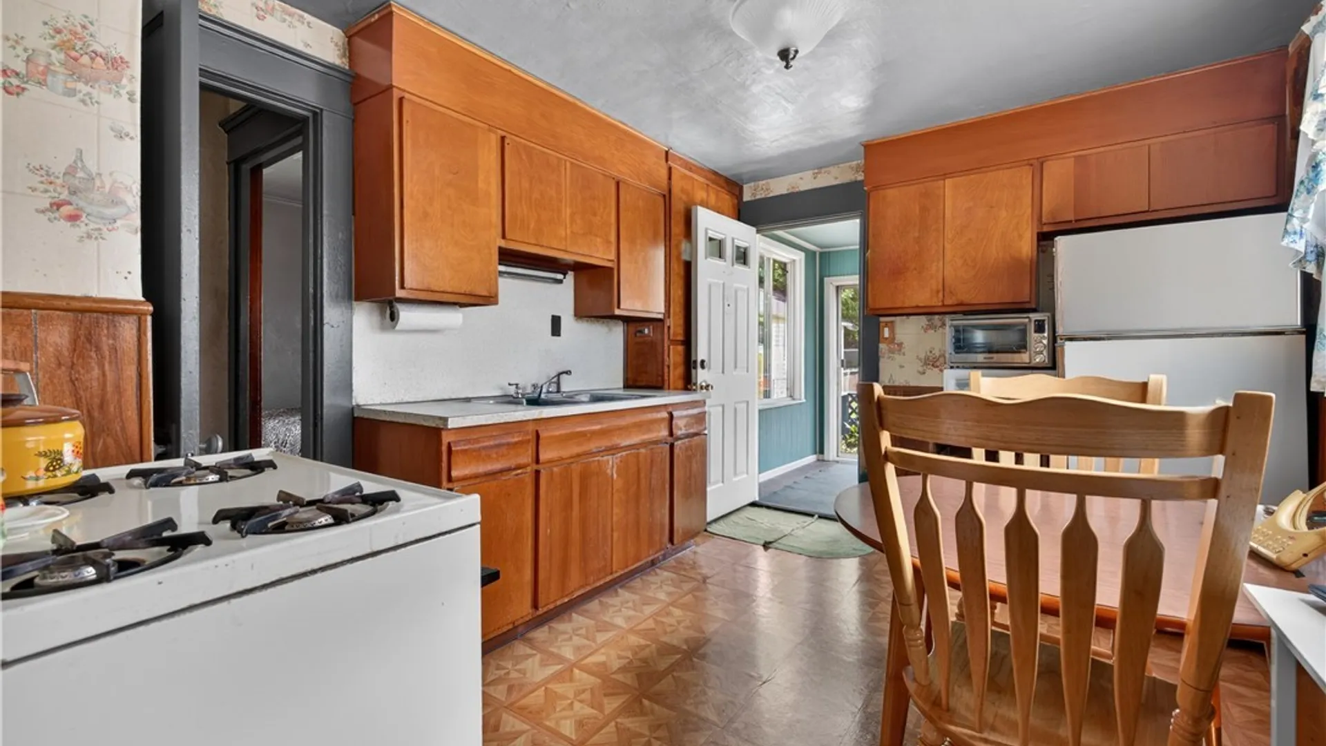 Property at 357 Gold Street, Buffalo, NY 14206 13