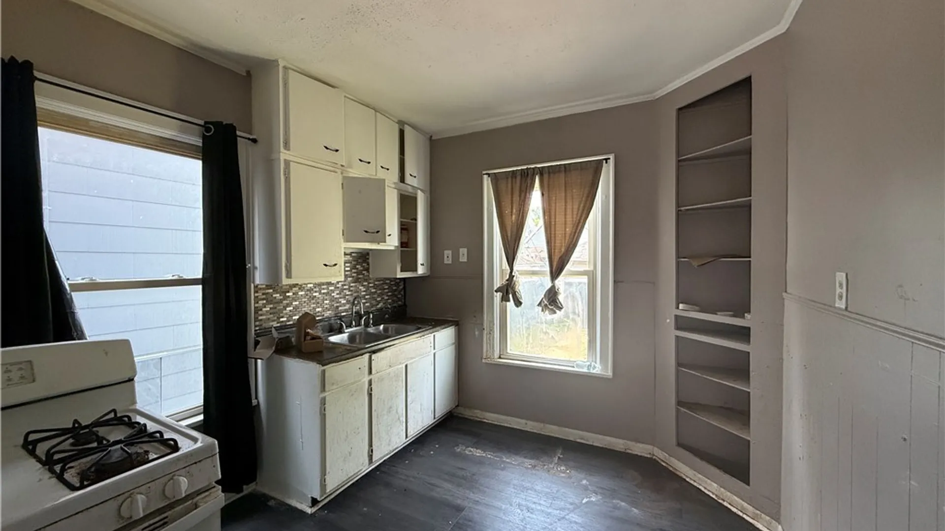 Property at 23 Albert Avenue, Buffalo, NY 14207 5