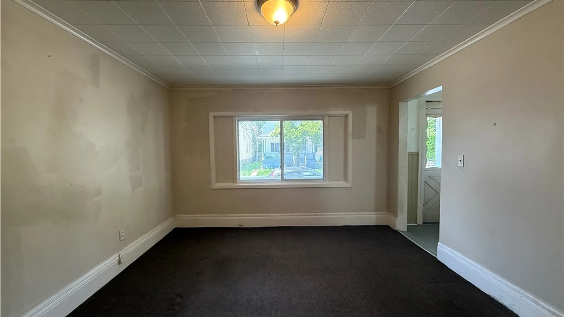 Property at 147 Longnecker Street, Buffalo, NY 14206 4