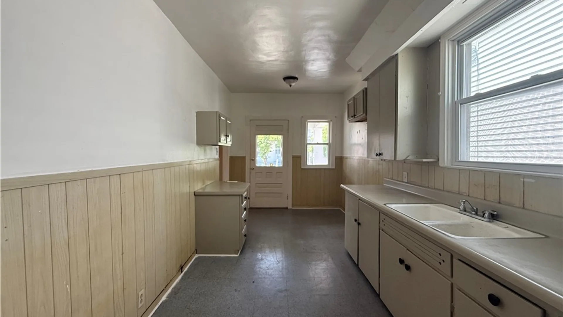Property at 147 Longnecker Street, Buffalo, NY 14206 7