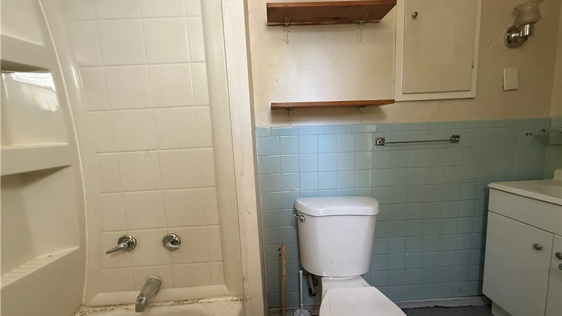 Property at 147 Longnecker Street, Buffalo, NY 14206 15