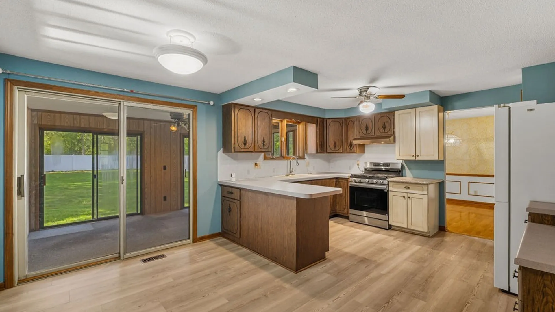 Property at 142 Montbleu Drive, Amherst, NY 14068 13