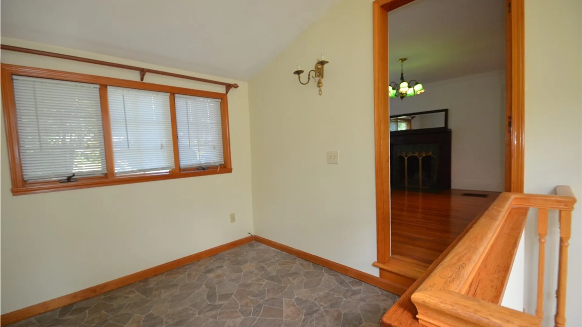 Property at 210 Lincoln Park Drive, Syracuse, NY 13203 26