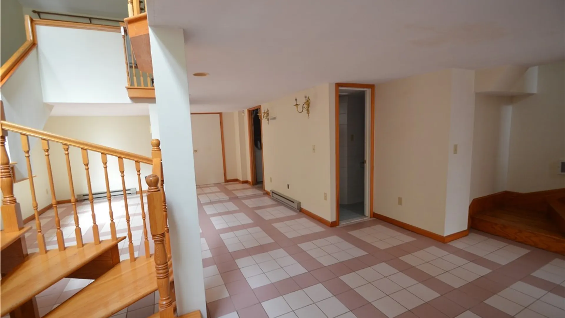 Property at 210 Lincoln Park Drive, Syracuse, NY 13203 27