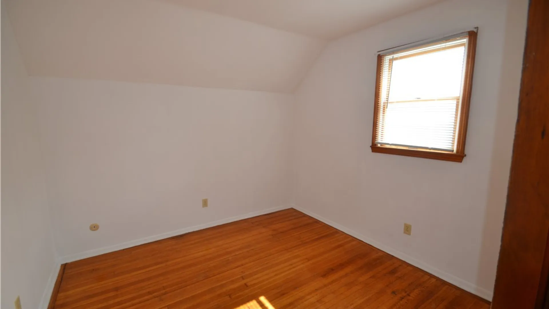Property at 210 Lincoln Park Drive, Syracuse, NY 13203 31