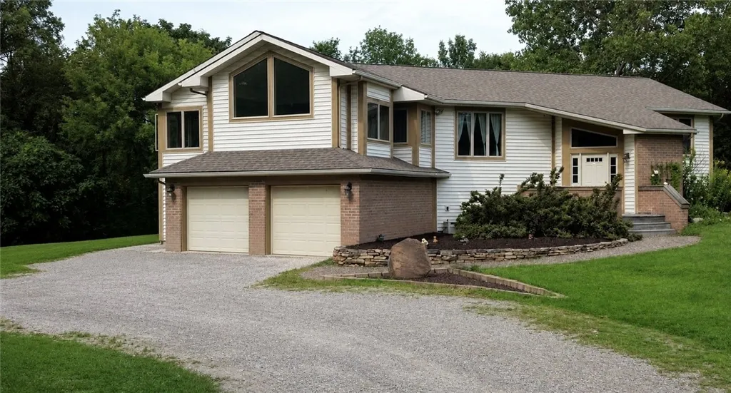 Property at 16711 4th Section Road, Clarendon, NY 14470