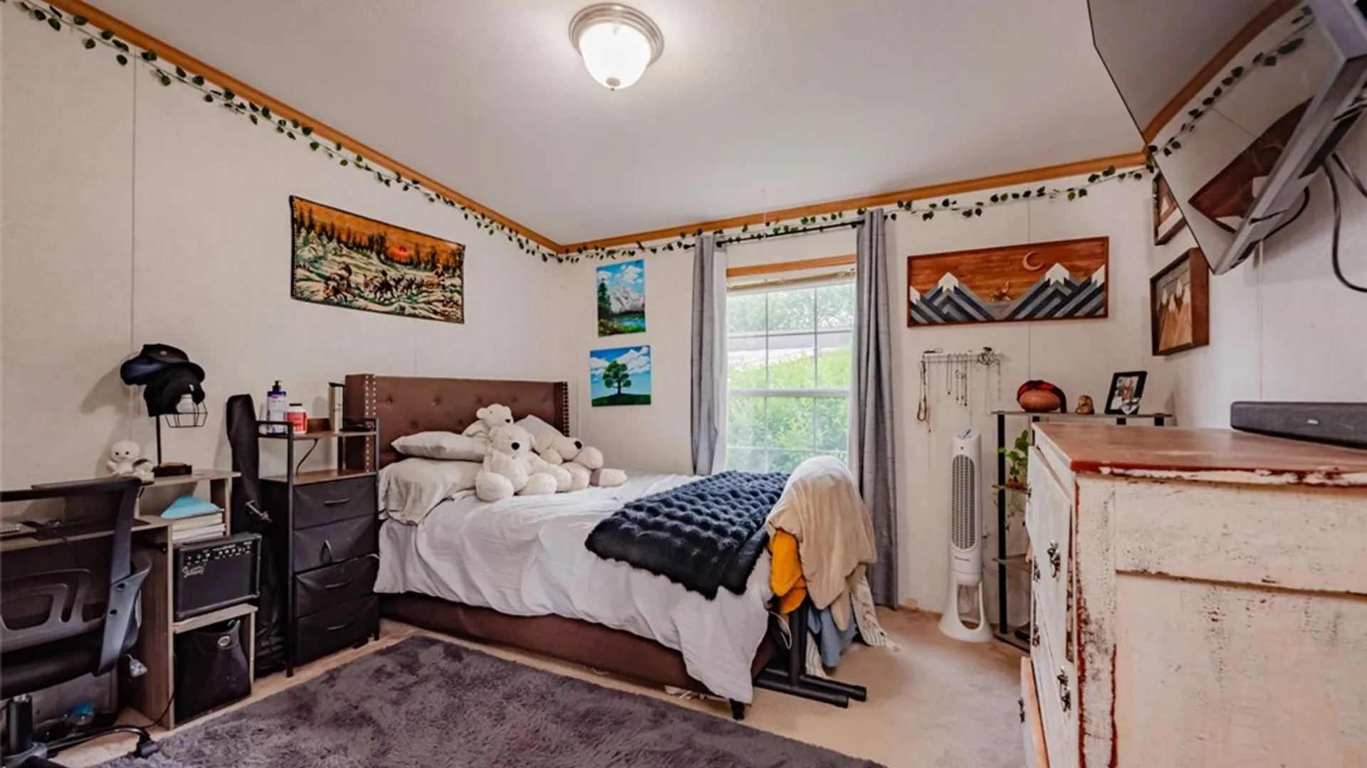 Property at 6286 Stillmeadow Way, Williamson, NY 14589 17