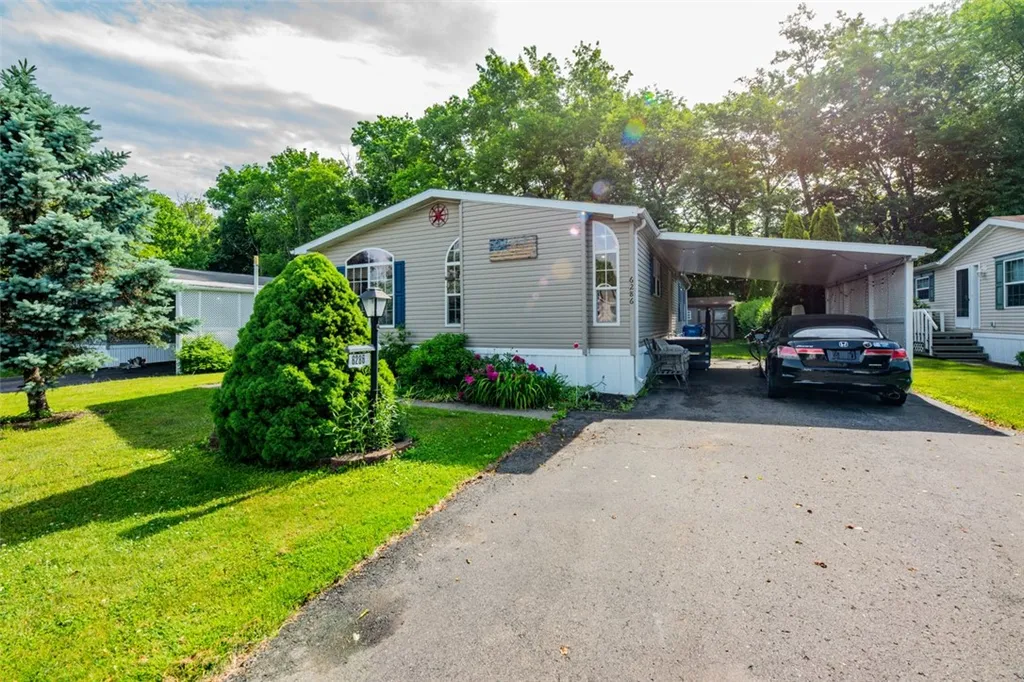 Property at 6286 Stillmeadow Way, Williamson, NY 14589