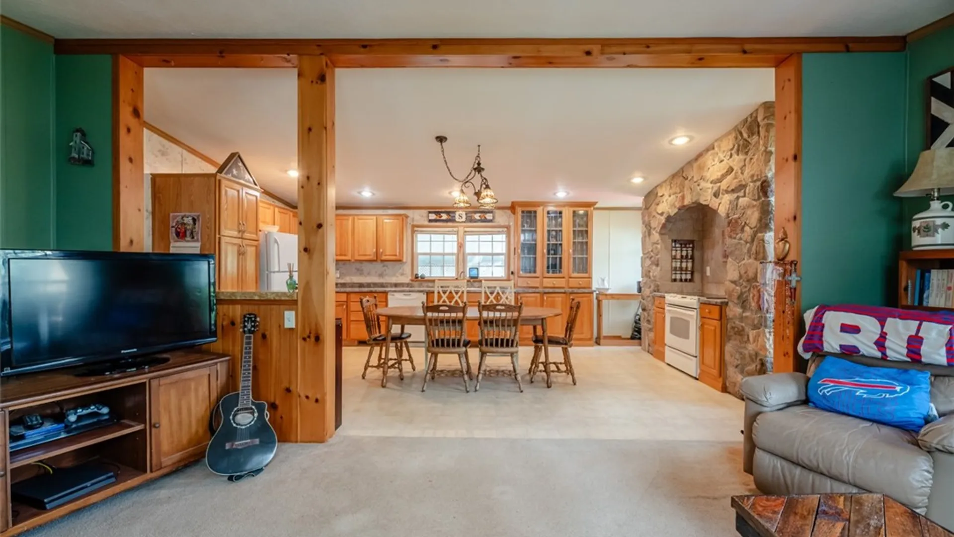 Property at 6286 Stillmeadow Way, Williamson, NY 14589 8