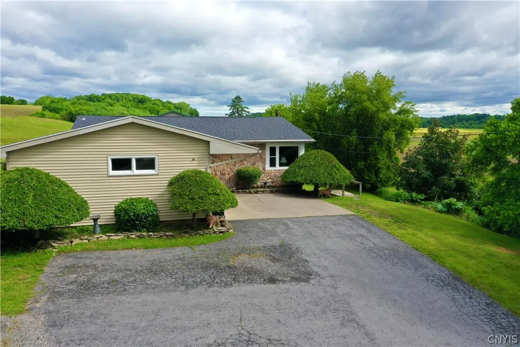 Property at 715 Turnpike Road, Aurelius, NY 13034