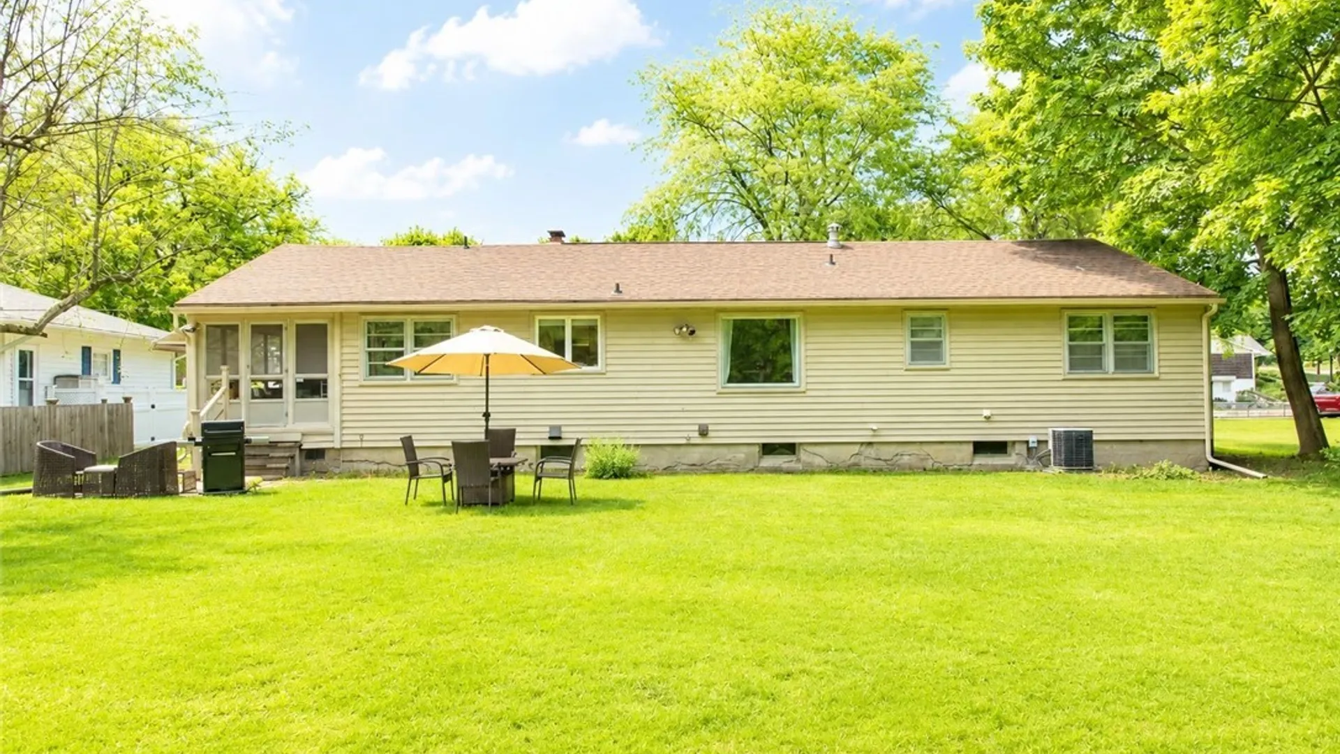 Property at 1330 Meadowbrook Drive, Syracuse, NY 13224 28