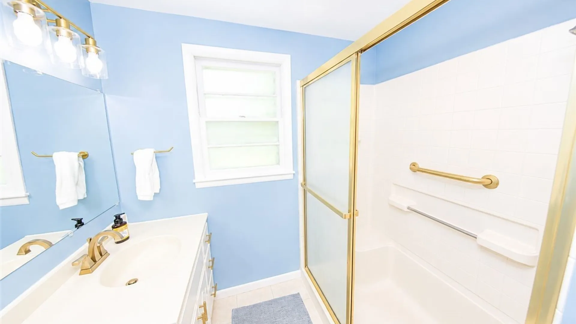 Property at 1330 Meadowbrook Drive, Syracuse, NY 13224 25