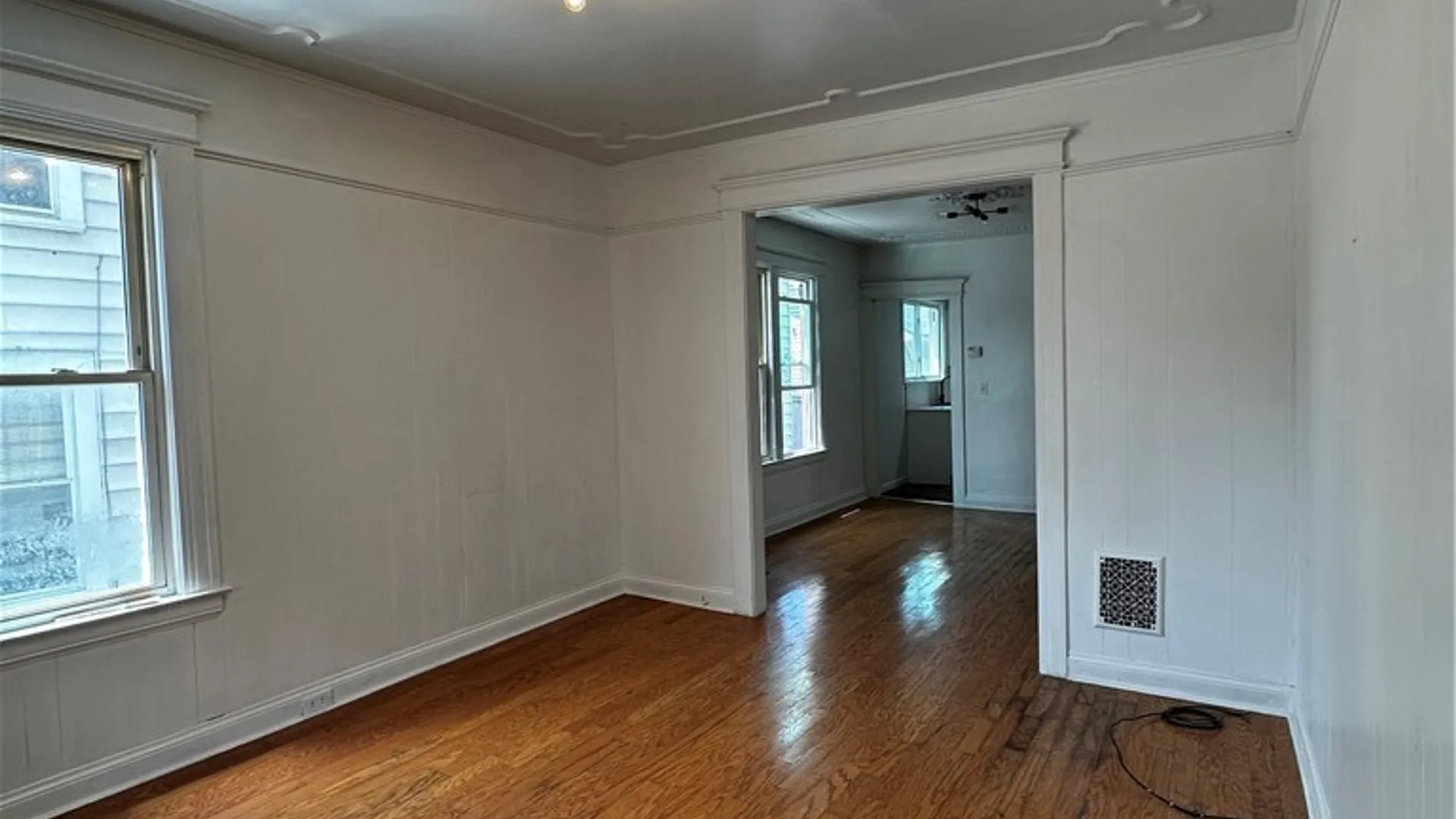Property at 113 E Brighton Avenue, Syracuse, NY 13205 3