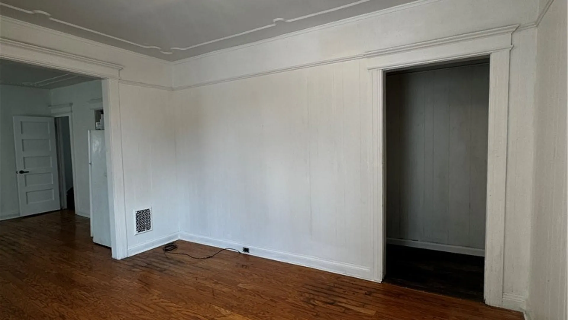 Property at 113 E Brighton Avenue, Syracuse, NY 13205 4