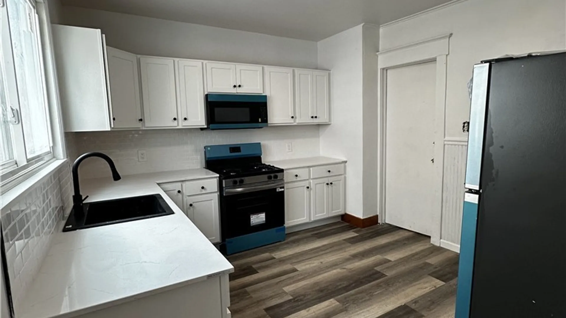 Property at 113 E Brighton Avenue, Syracuse, NY 13205 6