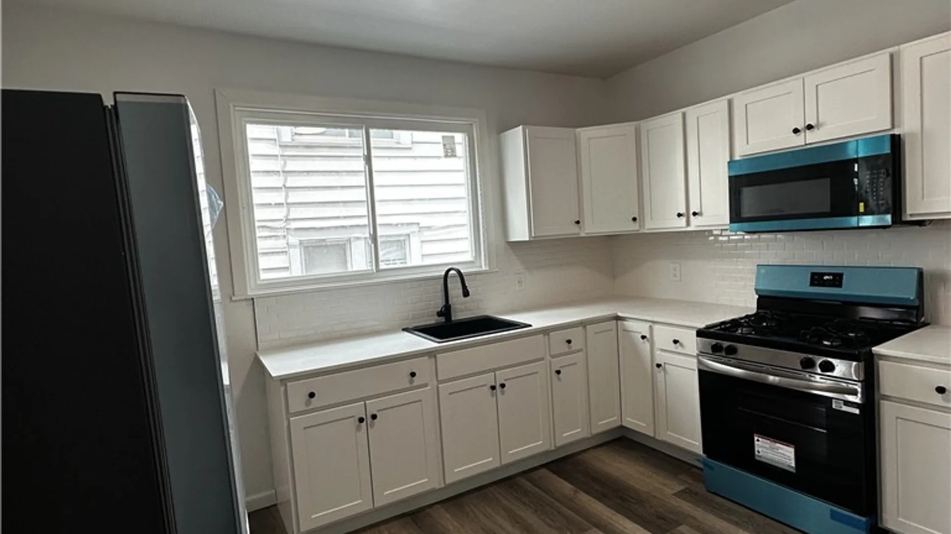 Property at 113 E Brighton Avenue, Syracuse, NY 13205 7