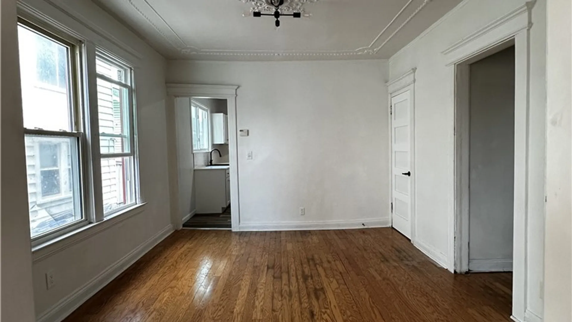 Property at 113 E Brighton Avenue, Syracuse, NY 13205 11