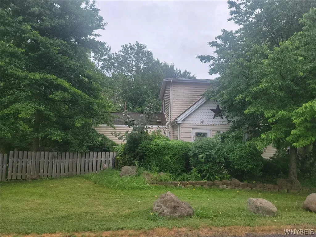 Property at 5074 Lower Mountain Road, Cambria, NY 14094