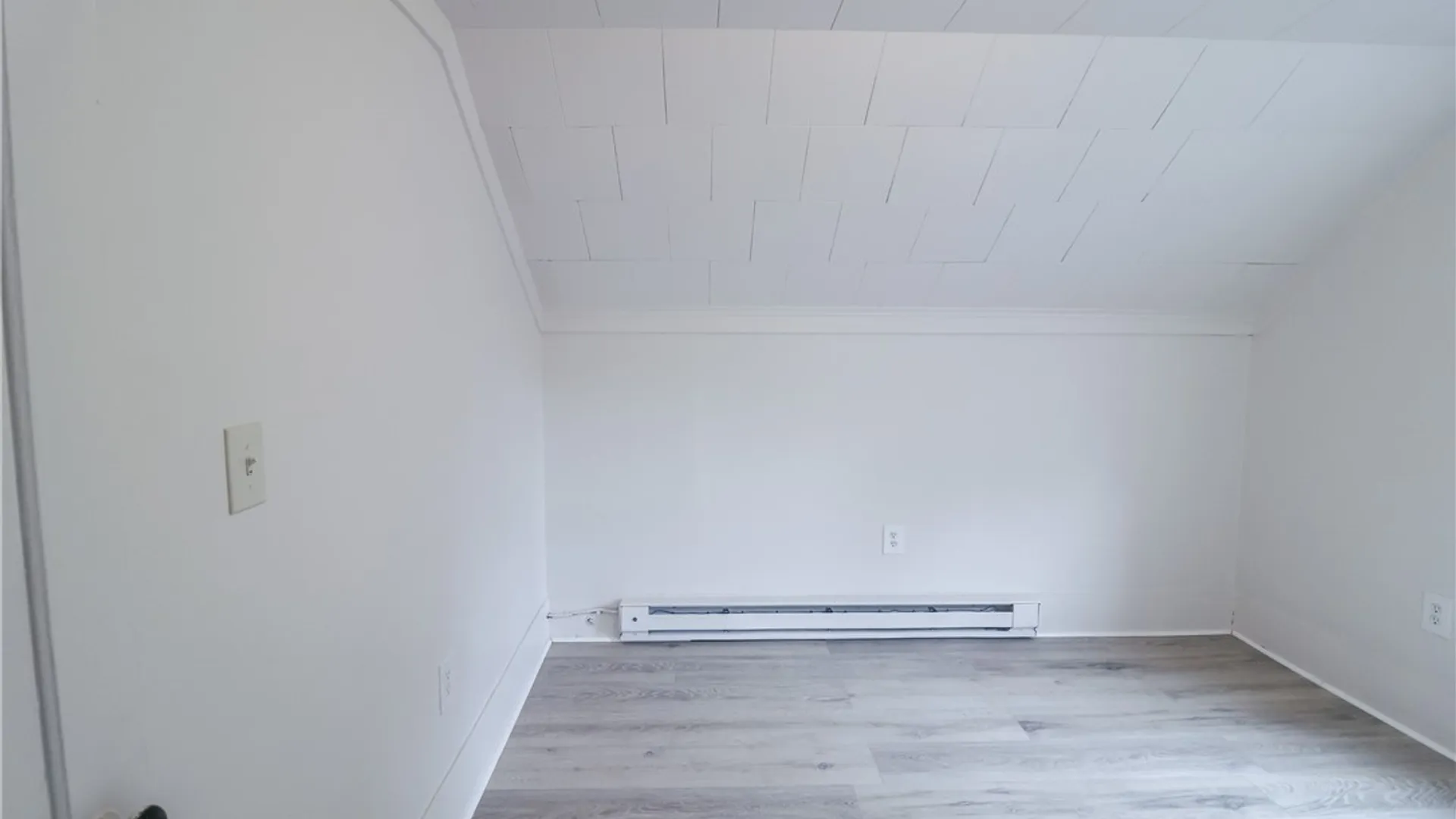 Property at 142 Warrington Road West, Syracuse, NY 13205 15