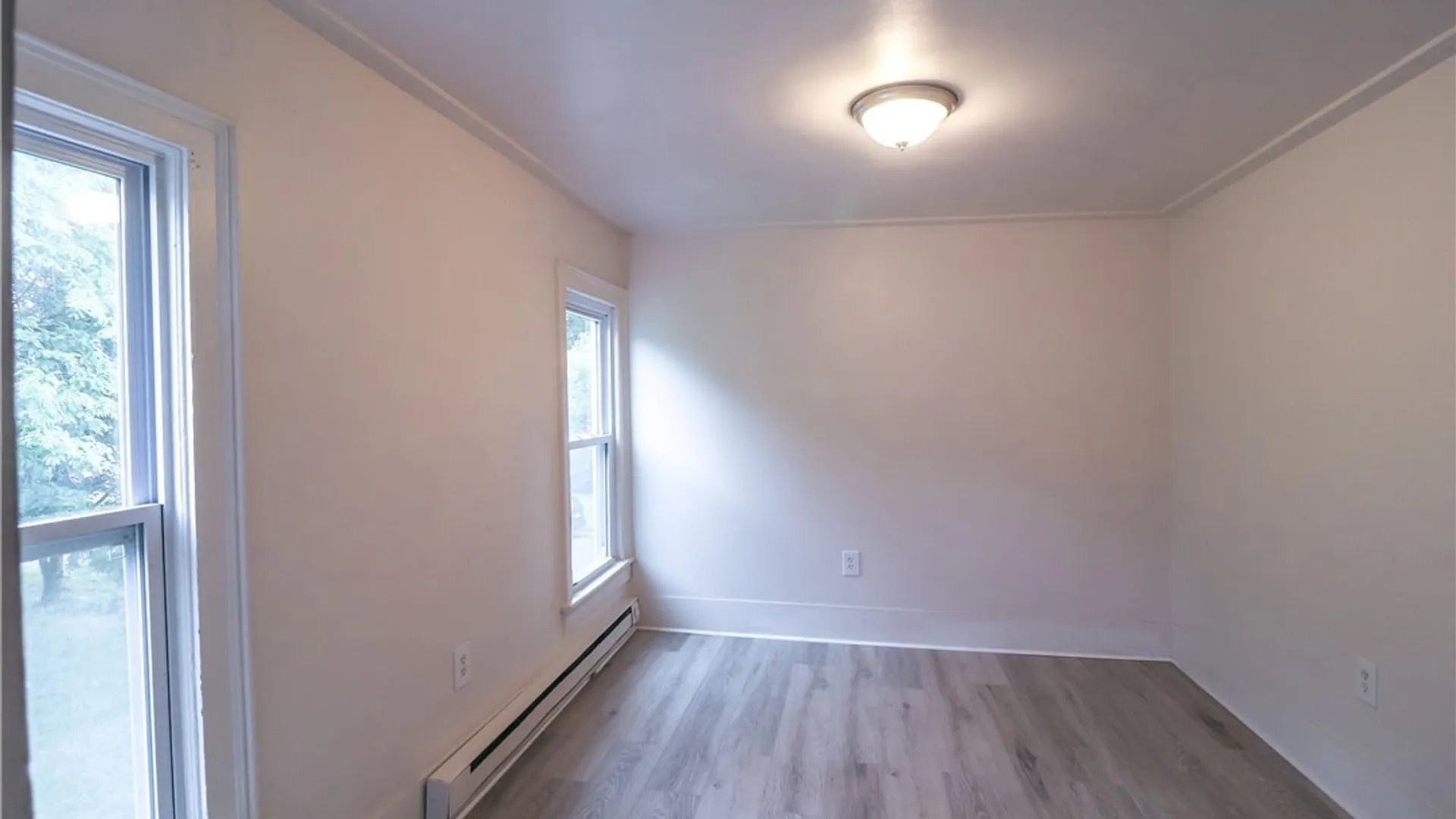 Property at 142 Warrington Road West, Syracuse, NY 13205 17