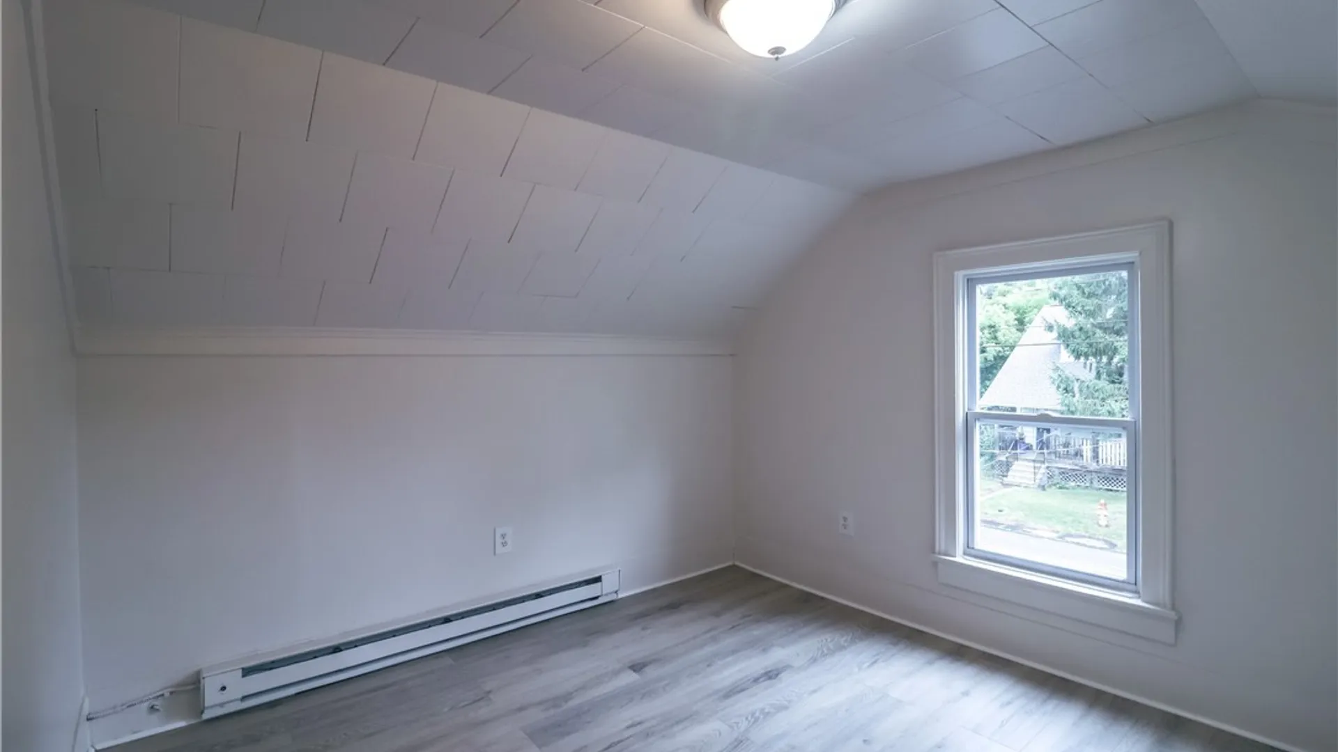 Property at 142 Warrington Road West, Syracuse, NY 13205 20