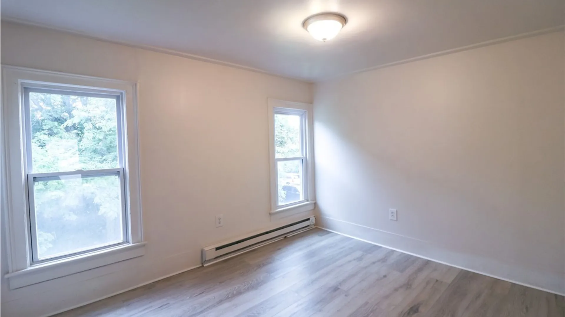Property at 142 Warrington Road West, Syracuse, NY 13205 21