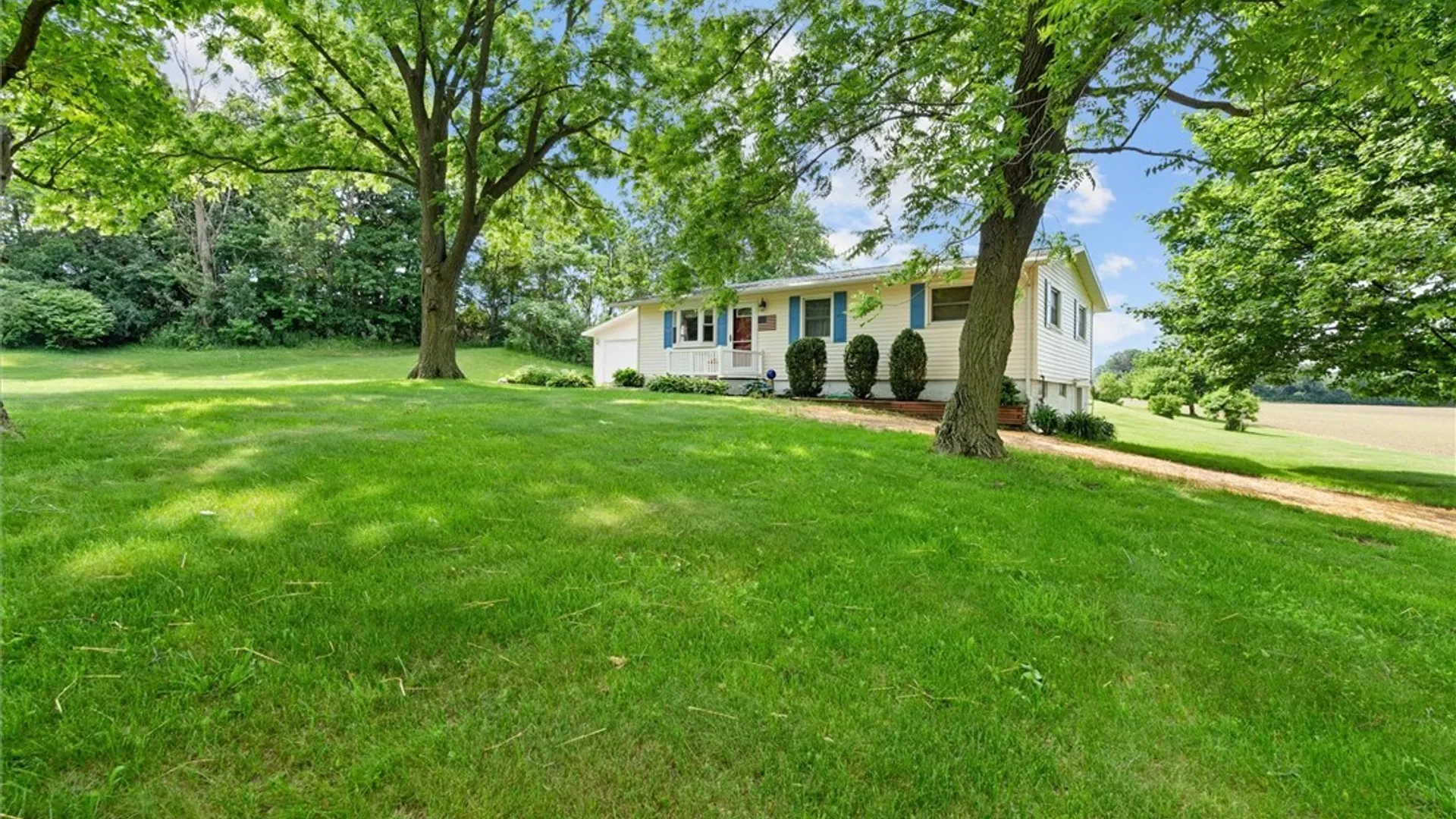 Property at 1548 W Genesee Street Road, Aurelius, NY 13021 3