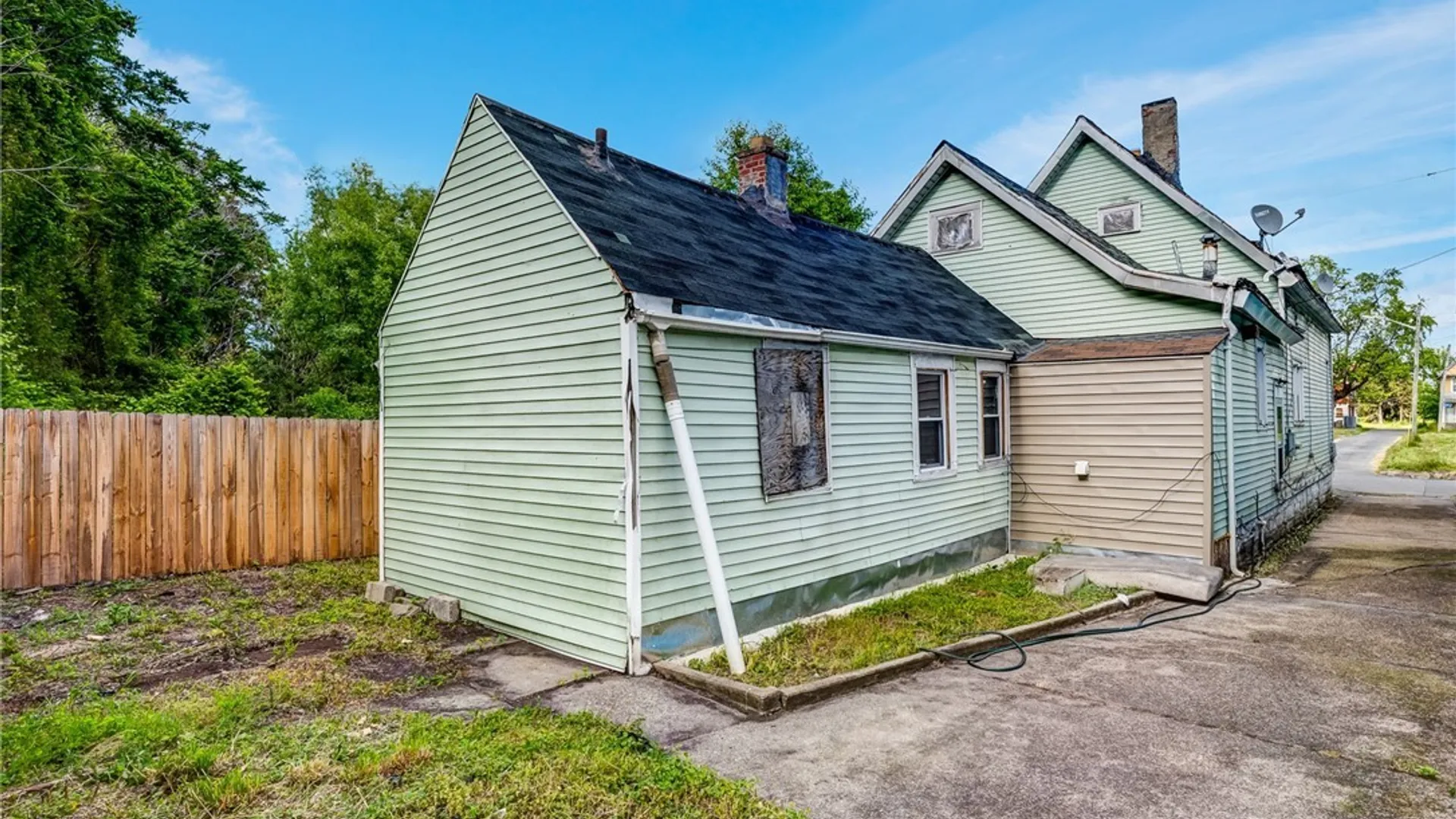 Property at 66 Schmarbeck Avenue, Buffalo, NY 14212 36