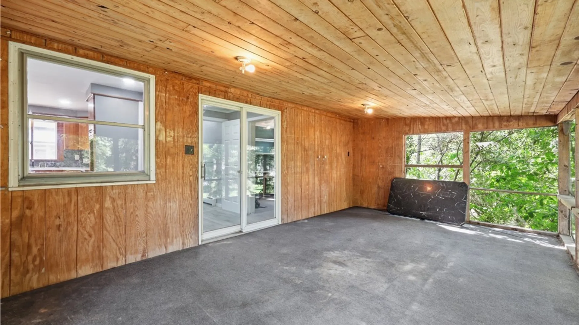 Property at 105 Garfield Street, Holland, NY 14080 31