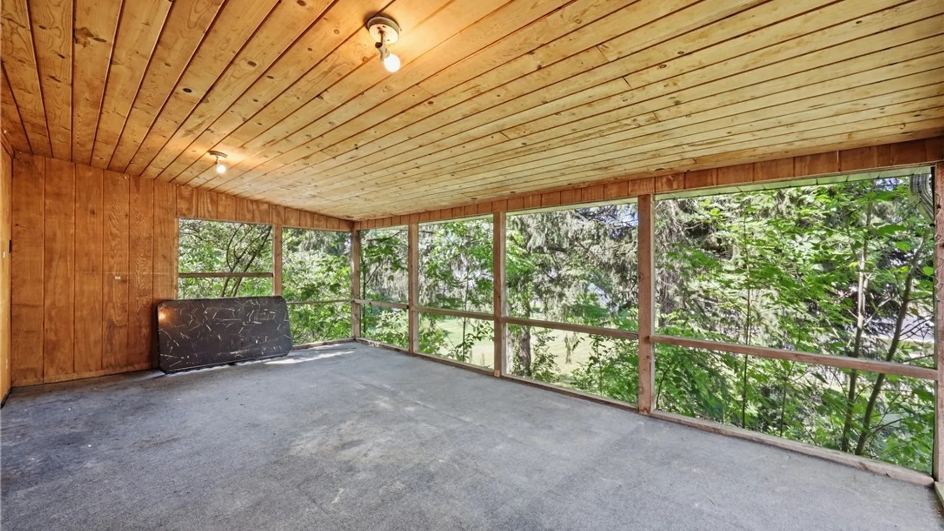 Property at 105 Garfield Street, Holland, NY 14080 32