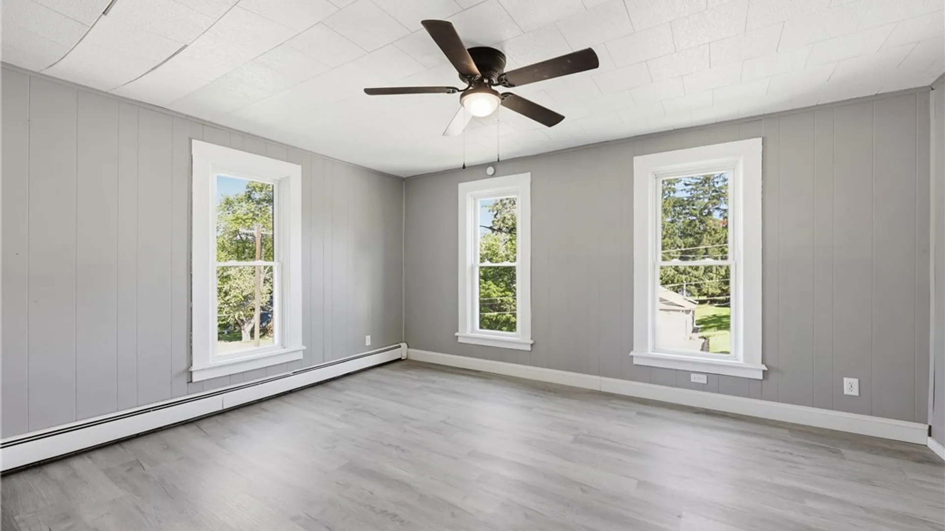 Property at 105 Garfield Street, Holland, NY 14080 33