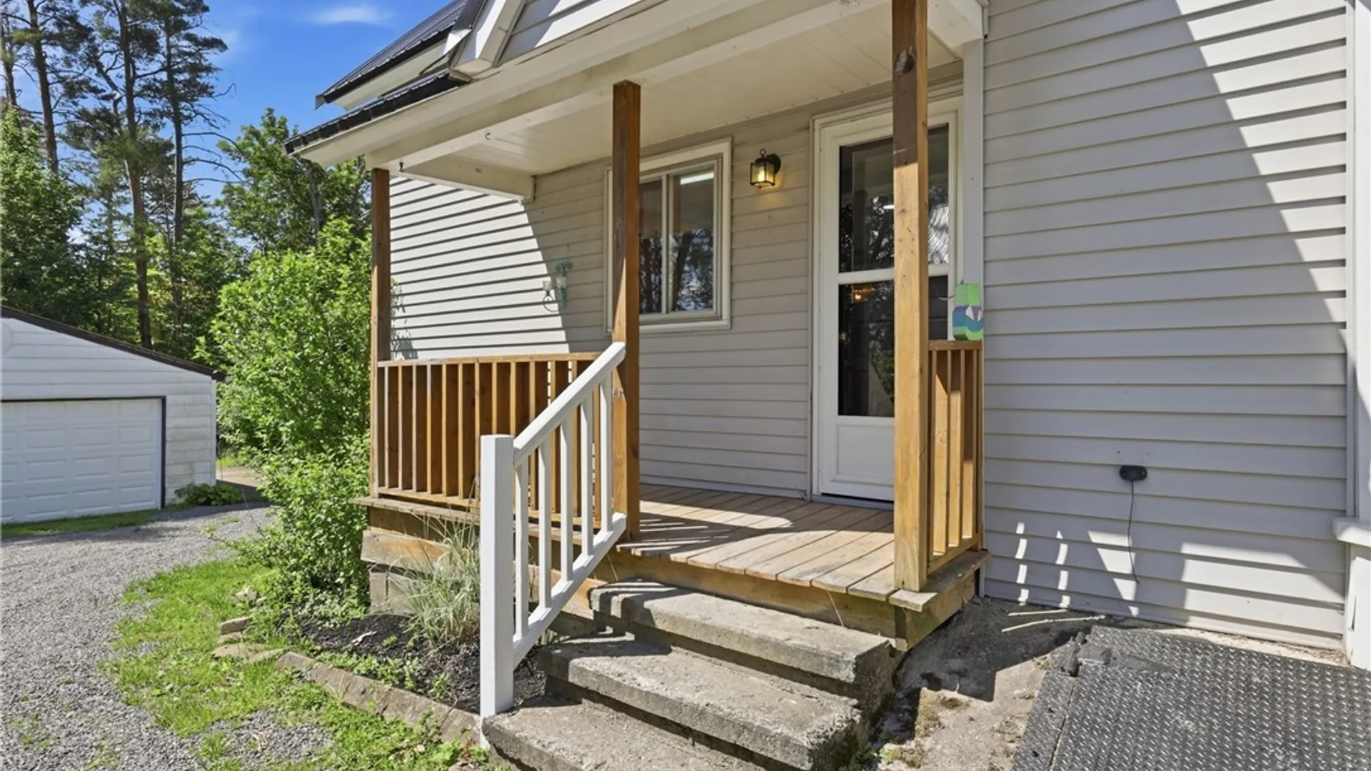 Property at 105 Garfield Street, Holland, NY 14080 47