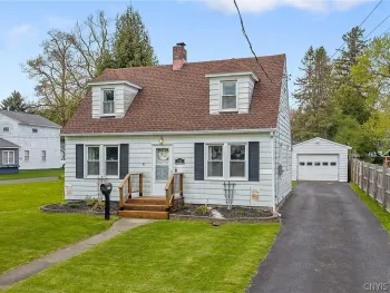 Property at 226 Richfield Boulevard, Salina, NY 13211