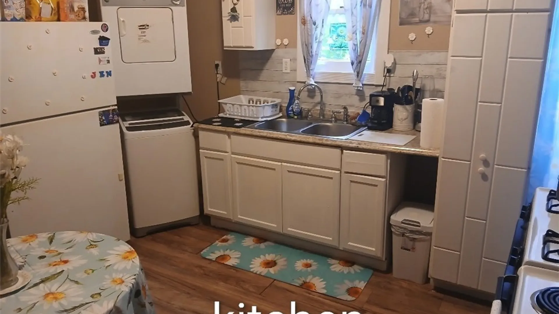 Property at 1657 Linwood Avenue, Niagara Falls, NY 14305 4