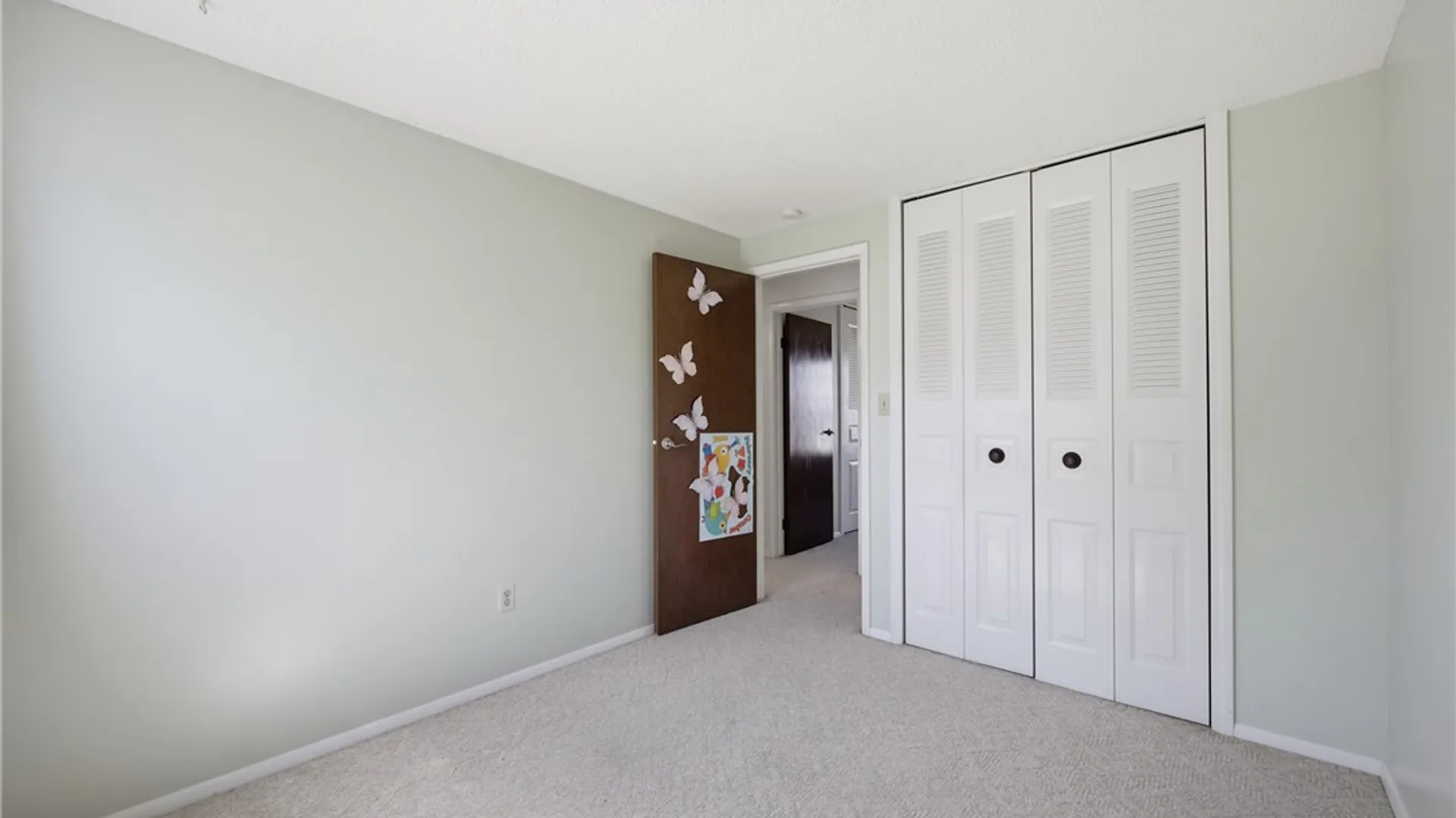 Property at 49 Thornwood Drive, Cheektowaga, NY 14227 23