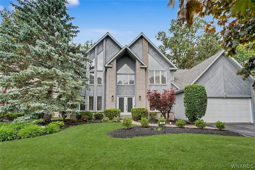 Property at 32 Vassar Drive, Amherst, NY 14068